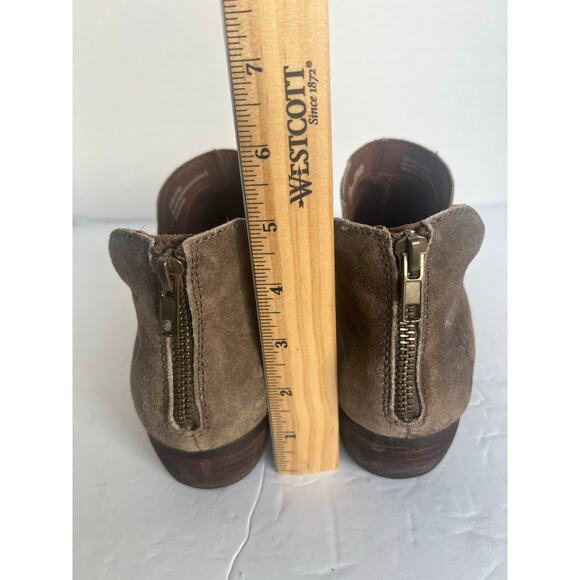 Born Distressed Brown Leather Western Ankle Comfort Rubber Sole Bootie Boots 8.5 - Picture 9 of 13